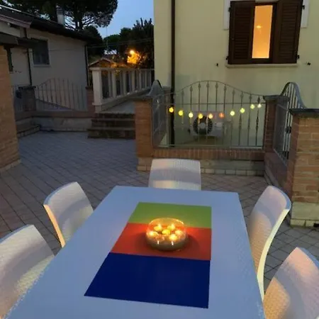 Parisi, Fano, Marche, Italian