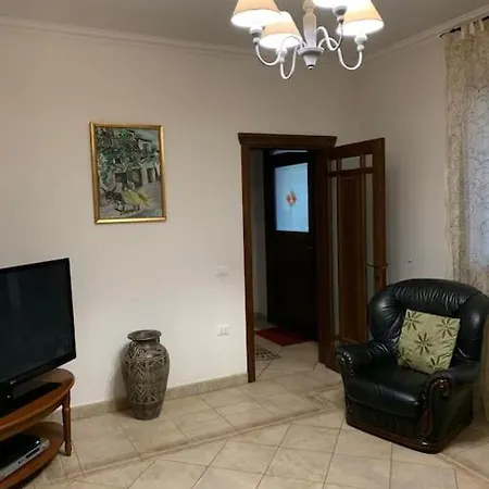 Parisi, Fano, Marche, Italian