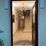 Parisi, Fano, Marche, Italian * פאנו