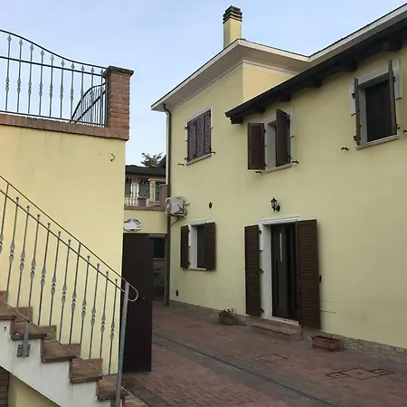 Parisi, Fano, Marche, Italian