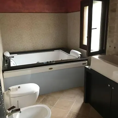 Parisi, Fano, Marche, Italian Villa