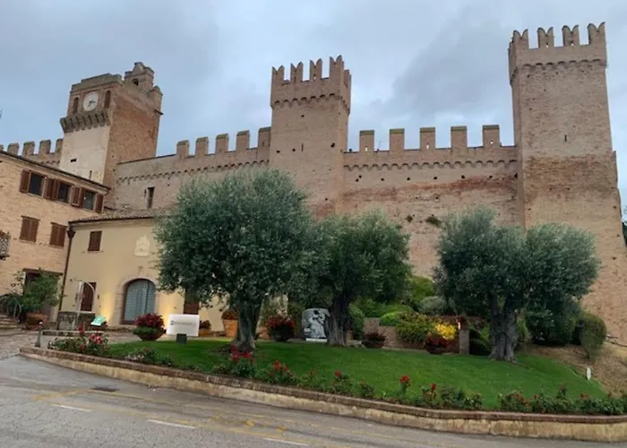 Parisi, Fano, Marche, Italian *